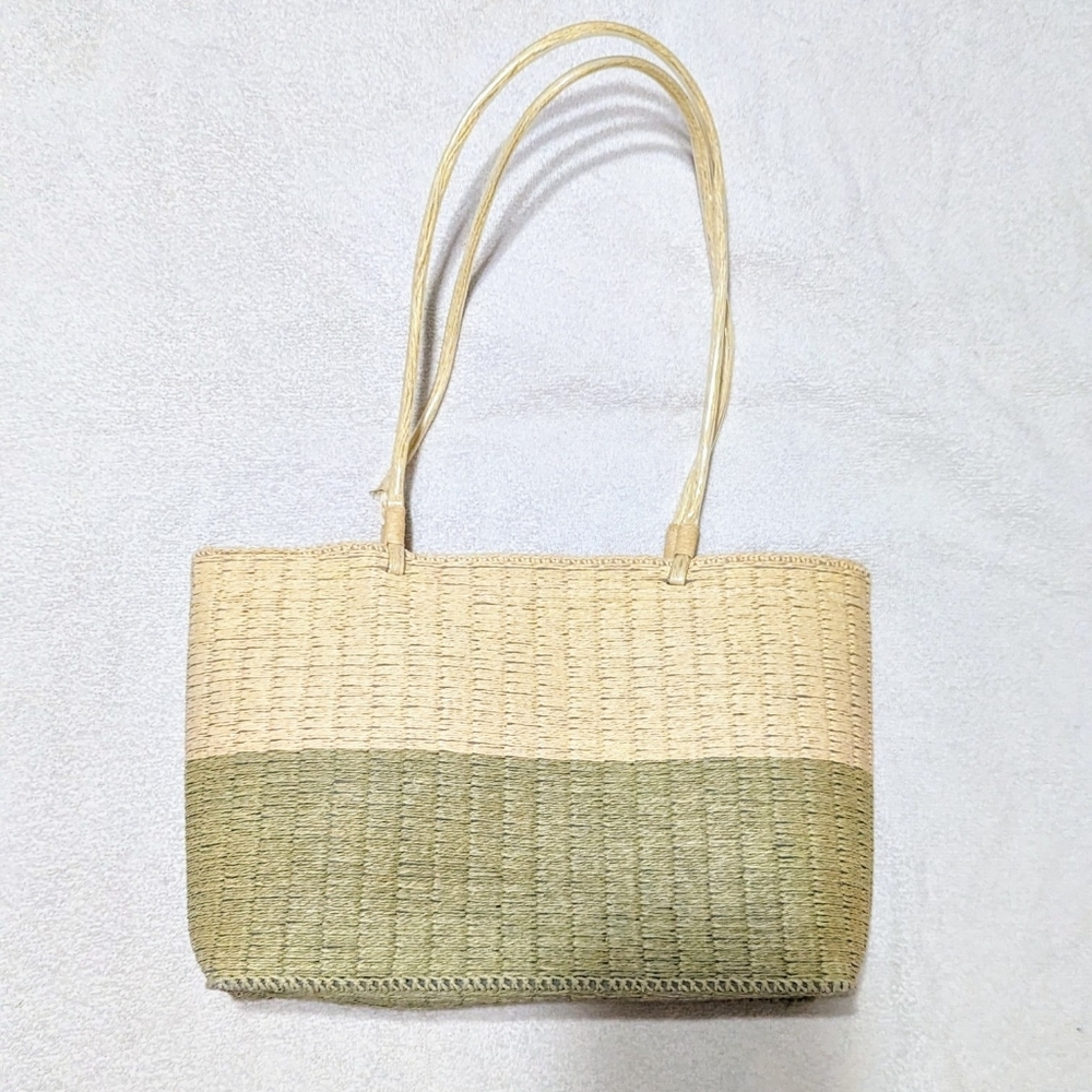 Woven straw style shoulder bag, straw & green colour, EUC